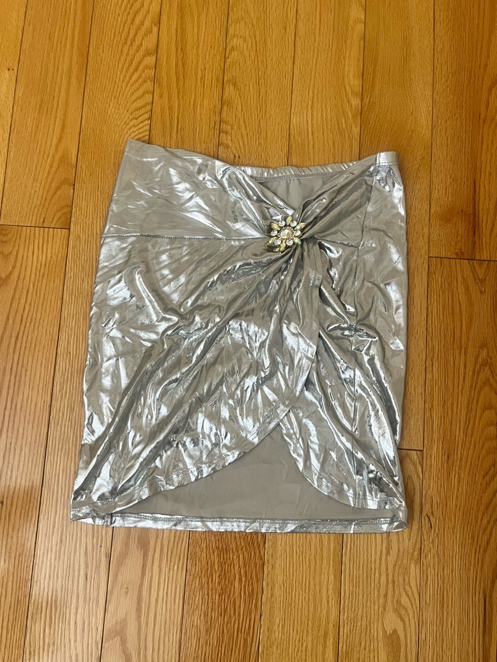 SHEIN Metallic Silver Mini Skirt with Front Twist and Jewel Detail